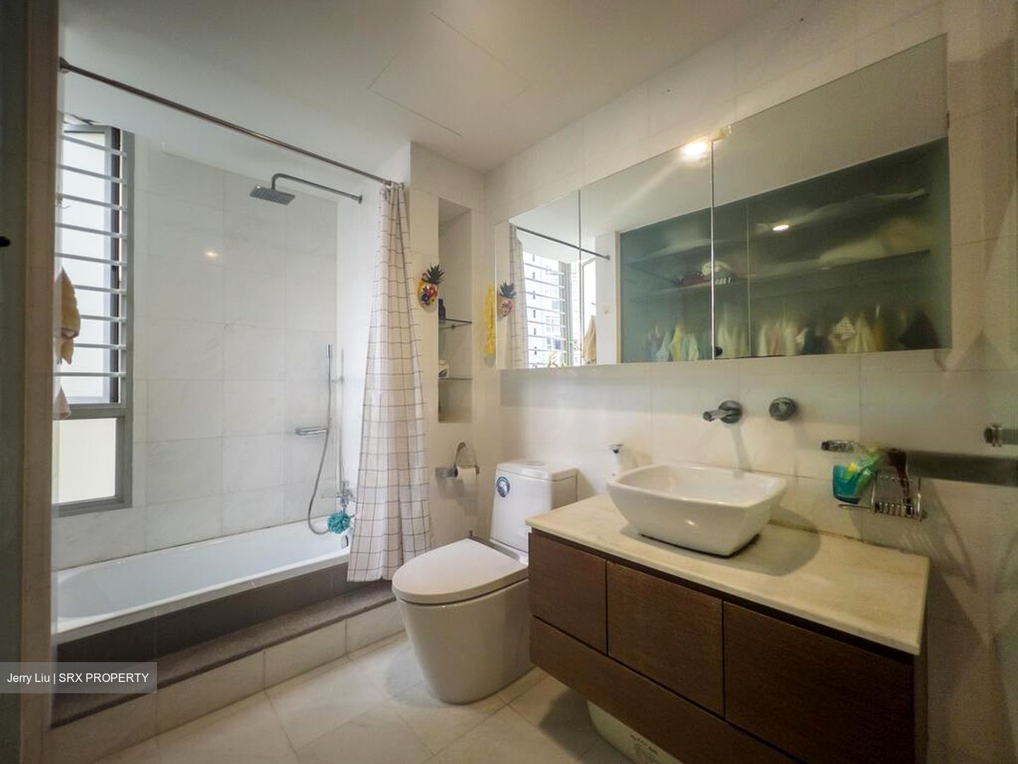 The Lakeshore (D22), Condominium #457862631